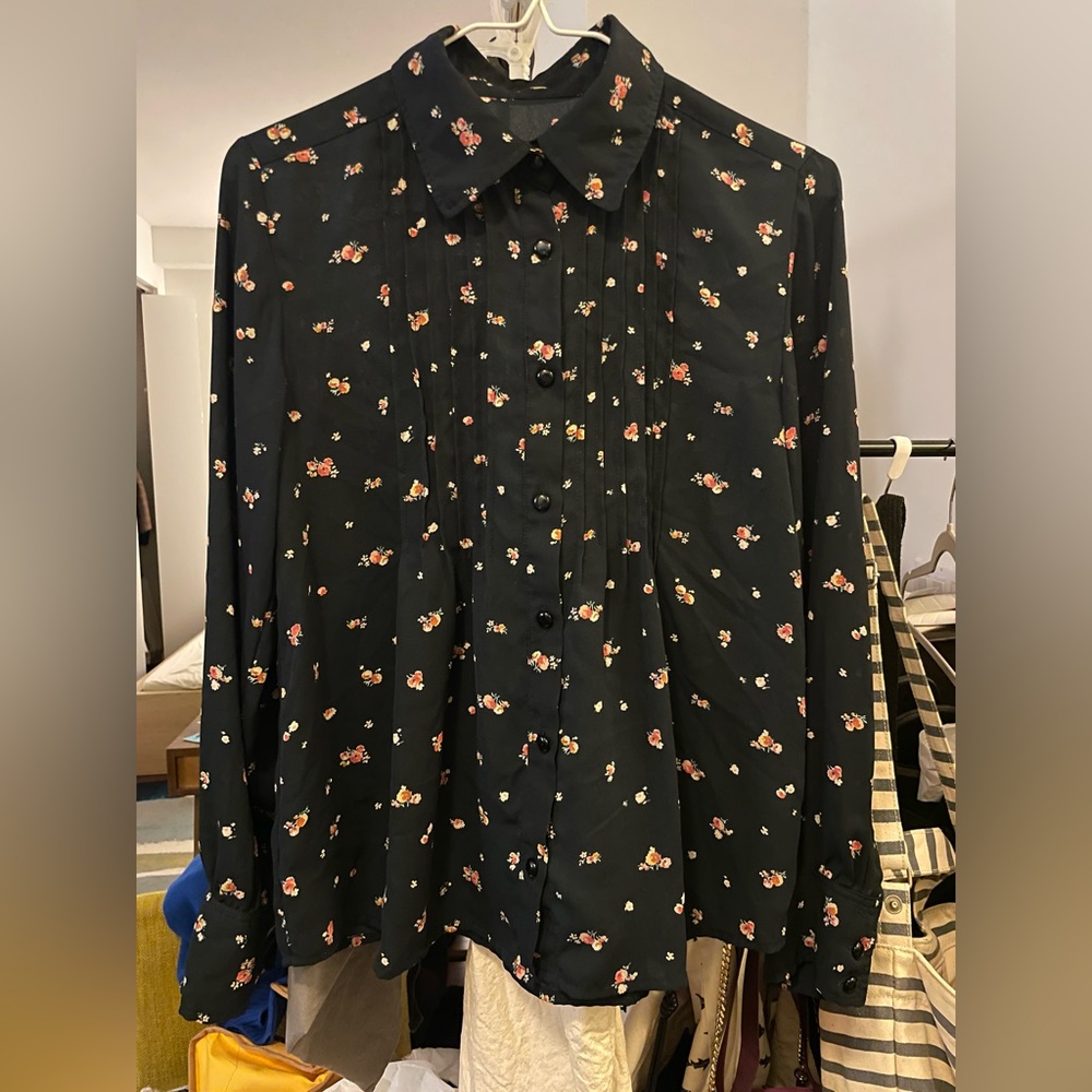 Vintage Floral Pleated Shirt/Blouse in Dark Navy